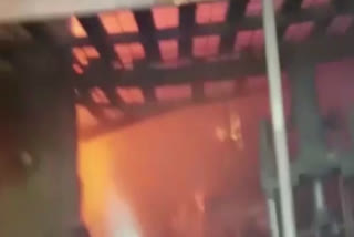 Fierce fire in tire factory in Ghaziabad