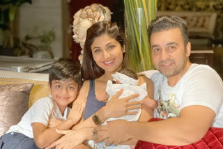 Shilpa Shetty Kundra, Shilpa Shetty Kundra news, Shilpa Shetty Kundra updates, Shilpa Shetty Kundra pens heartwarming note, शिल्पा शेट्टी कुंद्रा, शिल्पा शेट्टी कुंद्रा ने शेयर किया फैमिली पिक्चर