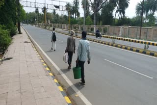 laborers left on away banda from delhi