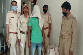 police arrested smuggler in Chatra