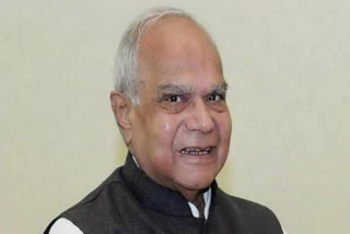 tamilnadu governor banwarilal purohit paid an one month salary to the Chief Minister's Relief Fund