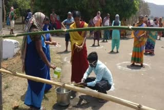 Fearing Corona, the villagers set up a checkpoint