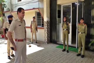 Two NCC cadets making people aware in jamshedpur