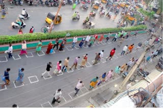 markings-drawn-in-andhras-markets-to-maintain-social-distancing-in-tirupati