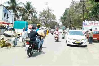 even-with-the-lock-down-citizens-are-crowding-the-city-of-rajguru-nagar