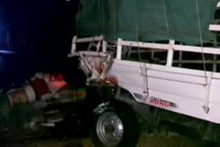 six karnataka people died in Accident at shamshabad