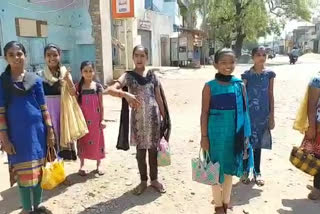 Distribute rice and eggs to students