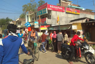 people gathered in market