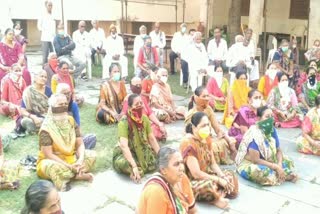 pilgrims-stranded-in-champaran-of-abhanpur