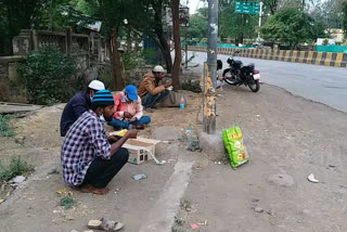 building workers request police for permission going to home