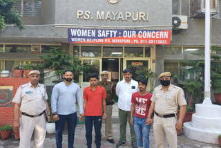 Delhi Police arrested two miscreants in connection with robbery of youth