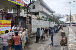 hanuman vatika temple langar facility near ramleela ground during lockdown