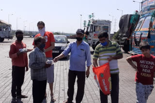 locals deliver food to drivers