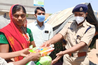 Meal kit distributed by Ahmedabad Police and NGOs