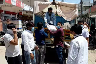 Distribution of relief material in Tonk, टोंक में राहत पैकेट वितरण, tonk news