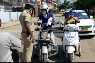 The policemen who squeezed the vehicle of the people in Hassan