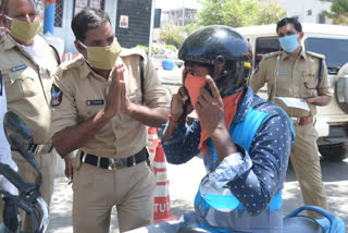 tirupathi police services to people during lock down