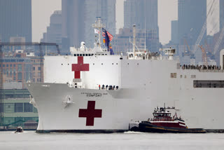 us navy hospital ship  navy hospital ship  new york hospital ship  navy coronavirus ship  നാവികസേന ആശപത്രി കപ്പൽ  യുഎസ്എൻഎസ് കംഫര്‍ട്ടാണ്  ന്യൂയോർക്ക്  അമേരിക്കയിൽ കൊവിഡ്