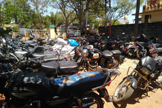 Corona Curfew Violation in Mysore .... 303 Vehicles Siege