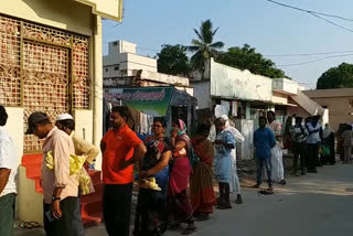 The congestion continued for the third day at the ration shops