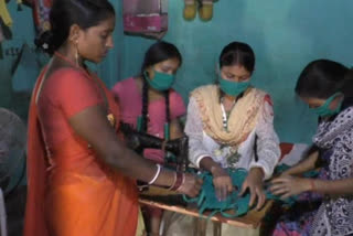 Sakhi Mandals ladies are making masks