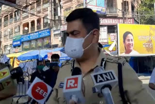 CP Anuj Sharma on kolkata street during lock down