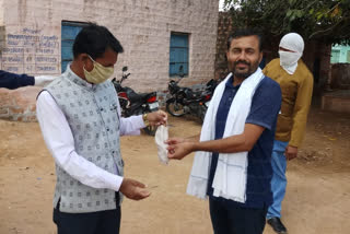 Panchayati Raj Employees Association masks distributed