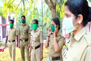 Cops with the album  കൊറോണക്കെതിരെ പൊലീസുകാർ  കൊറോണക്കെതിരെ ആൽബം  musical album