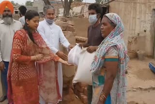 red cross society help to poor families in faridkot