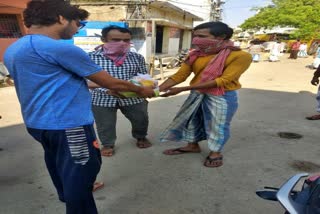 lead foundation distributes food packets