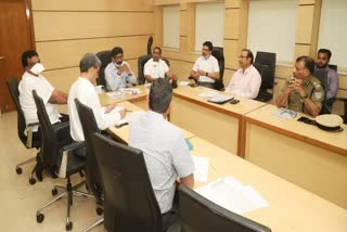 CM Hemant Soren reviews meeting on arrival of Corona positive case in ranchi