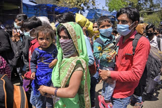 ৮ মহীয়া অন্তঃসত্ত্বা মহলাই ২০০ কিমি খোজকাঢ়ি আহিল নিজ গৃহলৈ