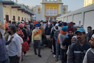 over-300-stranded-in-delhi-gurdwara-few-of-them-sick-dsgmc