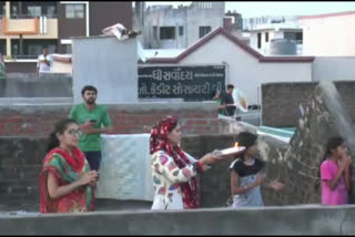 Aarti performed for patients infected with corona due to Chaitri Navratri at lunavada