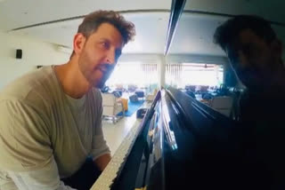 Hrithik Roshan tries hand at piano