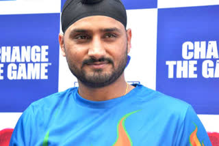 TeamIndia former Spinner Harbhajan Shares Throwback Video Of Last-Over Six Against Pakistan On Instagram