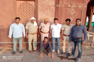 धौलपुर की खबर, prize dacoit arrested