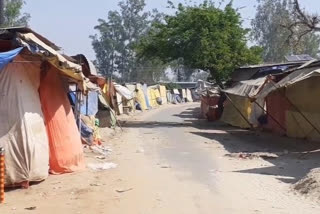 कोरोना वायरस के कारण तरकुलहा देवी मंदिर राम नवमी पर श्रद्धालुओं के लिए बंद.