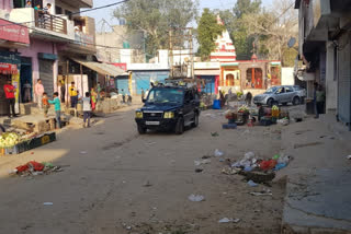 noida police appeal people to stay at home as per lockdown