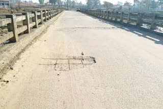 Poor condition of the bridge over the Jamunia river giridih