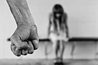 Domestic violence soar  COVID-19  NCW  Coronavirus in India  Domestic violence in lockdown  மனைவியை கோவிட்19 என்று அழைத்த கணவர்  தேசிய பெண்கள் சங்கத் தலைவி  ரேகா சர்மா  கோவிட் 19, கரோனா பாதிப்பு, பூட்டுதல்