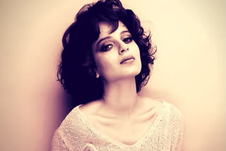 kangana  contributes rs 25 lakh to pm cares fund and mummy asha give her 1 month pention