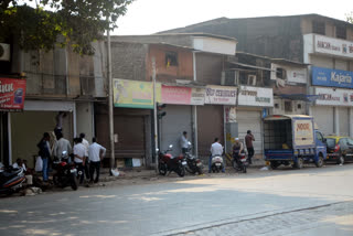 Dharavi  Slum  COVID 19  Coronavirus  Containment Zone  Mumbai  Death of COVID-19 patient in Dharavi slum  കൊവിഡ് മരണം വൈറസ് പടരുമോയെന്ന ഭയത്തില്‍ ധാരാവി  മുംബൈ  ധാരാവി  കൊവിഡ് 19