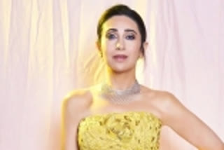 Karisma Kapoor pledges support to fight against coronavirus