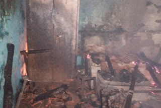 Fire in two houses of the colony in jamshedpur