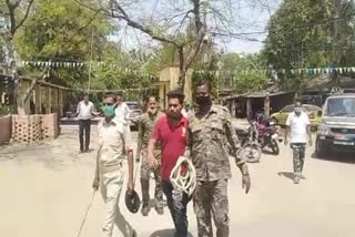 Youth misbehaved with police in lockdown in bokaro