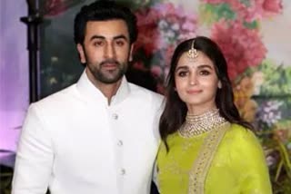 Reports of Ranbir Kapoor-Alia Bhatt's December wedding float again amidst coronavirus lockdown