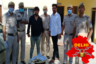 Chawla police arrested two vicious miscreants with weapons in lockdown periods.