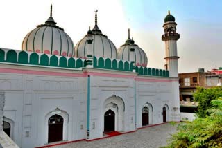 samples-taken-of-30-jamaatis-isolated-in-katghora-mosque