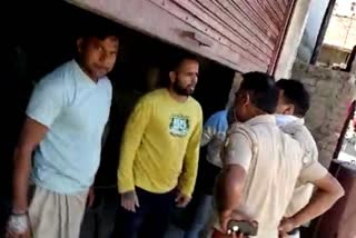 यमुनानगर में दुकानें बंद कराने गई पुलिस टीम के साथ अभद्रता